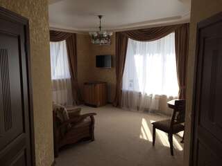 Гостиница Янтарь Астрахань-0